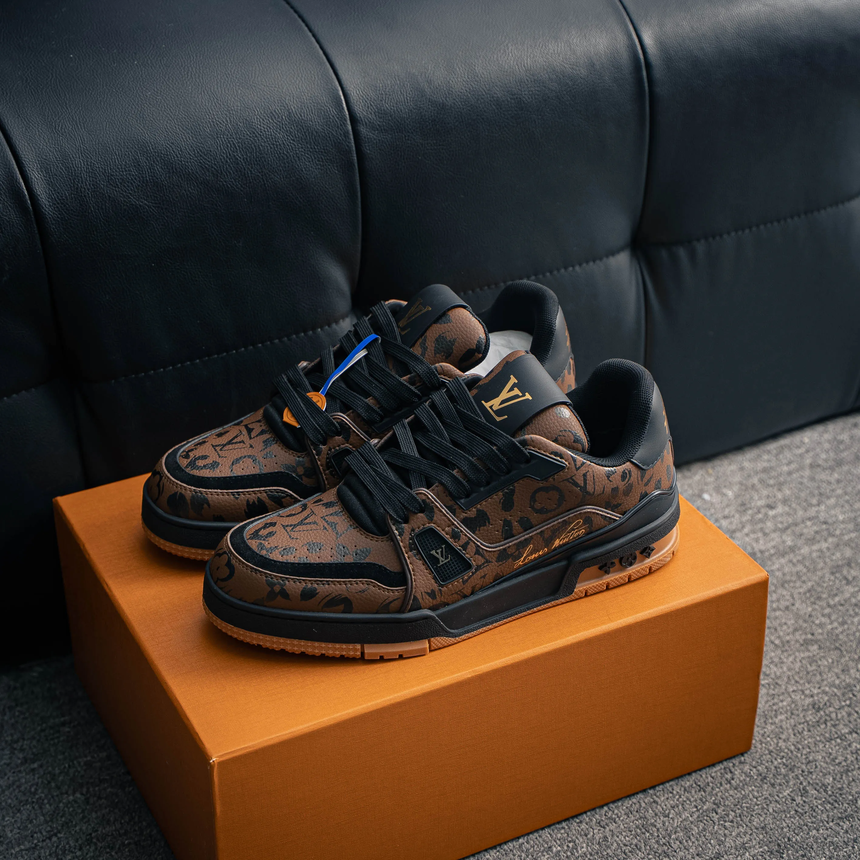 # Louis Vuitton Trainer Sneaker Low Versatile Skate Shoes NFC Authentic